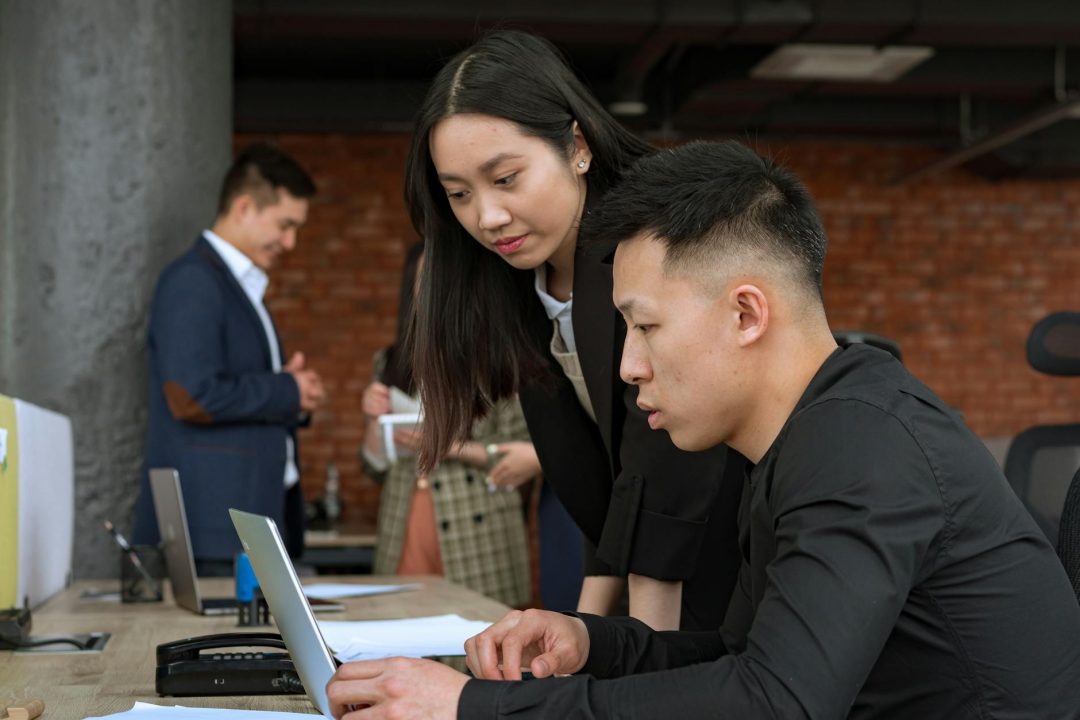 AI Adoption May Drive Lower Bond Yields and Forex Shifts