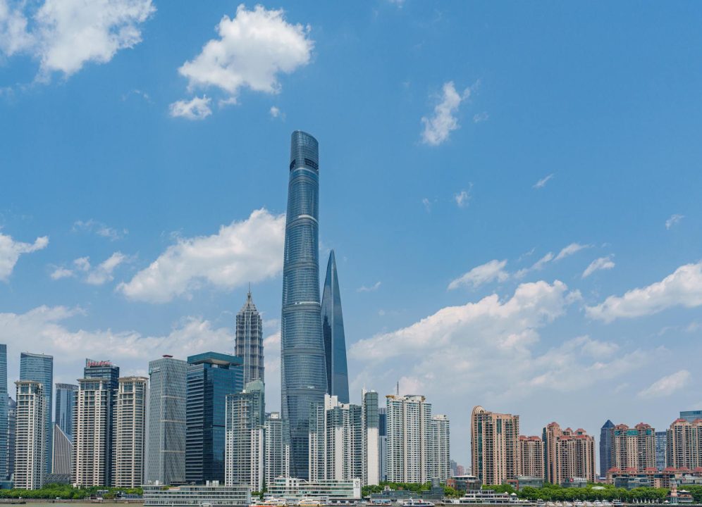 Chinese Investors Shift to Dividend Stocks for Stability